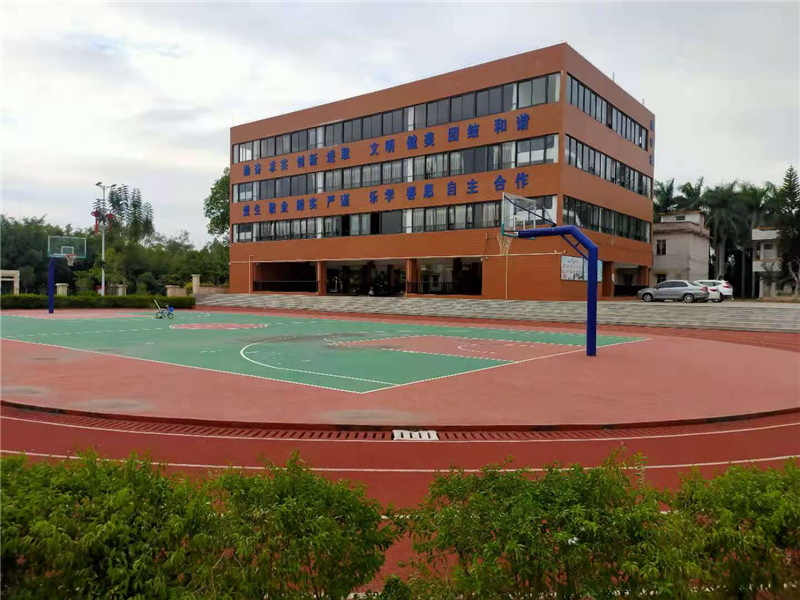 博仕有成捐贈(zèng)惠州博羅張乾小學(xué)課桌椅，助力莘莘學(xué)子健康學(xué)習(xí)