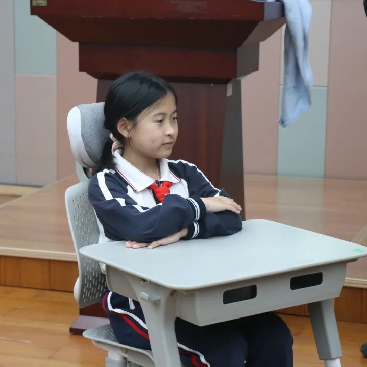 快樂(lè)學(xué)習(xí)，健康午休 | 博士有成午休課桌椅走進(jìn)莞城中心小學(xué)(圖7)